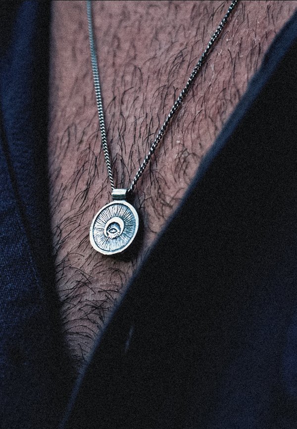 STRUCTURED COIN MOON - Halskette - silberfarben