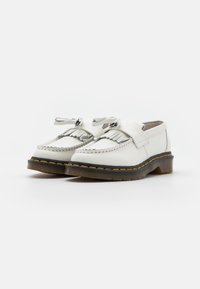 Dr. Martens Chaussons - white