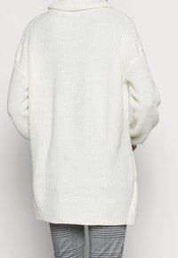 Vero Moda Tall Sweter