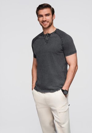 T-shirts basic - black