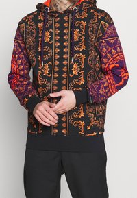 Carlo Colucci Jersey con capucha - black