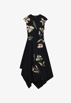 Abito nero con maniche corte, caratterizzato da un design floreale in rosa e verde. Orlo asimmetrico e tessuto morbido.