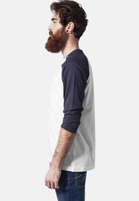 Urban Classics CONTRAST 3/4 SLEEVE RAGLAN - Hosszú ujjú felső - wht/nvy