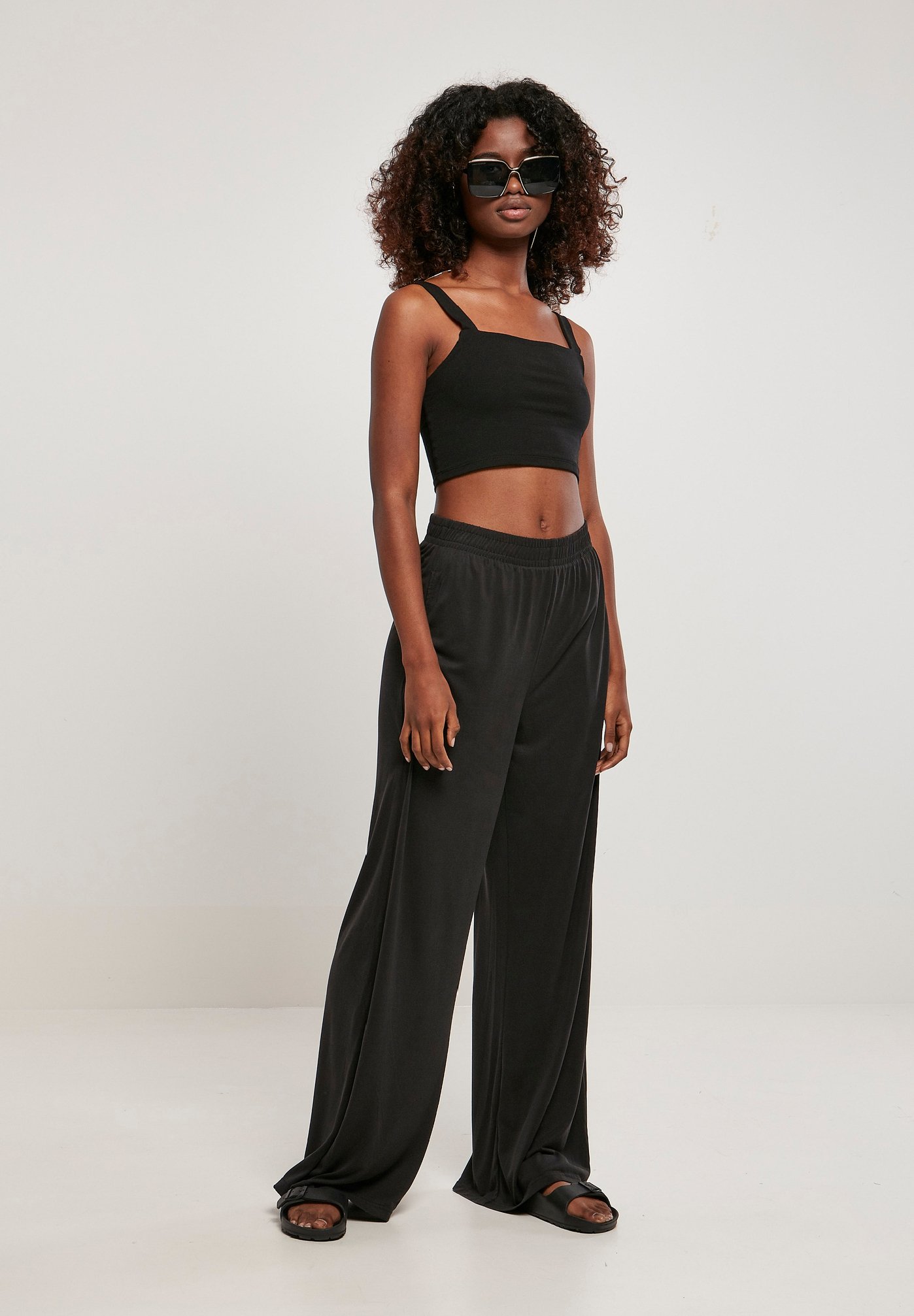 Urban Classics LADIES MODAL WIDE LEG PANTS - Pantaloni - black