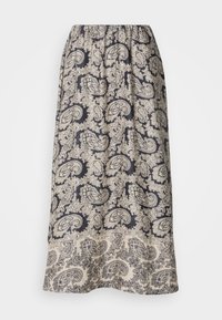 Falda larga con cintura elástica que presenta un patrón de paisley en azul marino y crema, elaborada con una tela ligera de textura suave.
