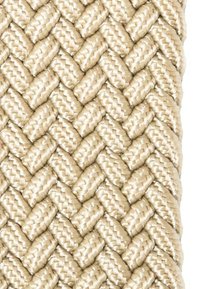 Tessuto intrecciato di colore beige chiaro, caratterizzato da una trama densa con fili lisci e lucidi. Il design mette in evidenza un motivo testurizzato.