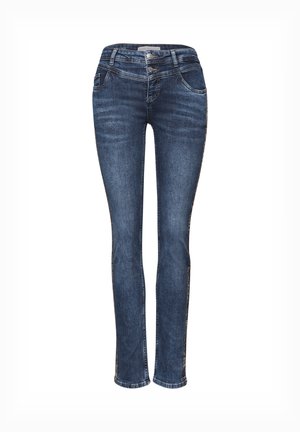 Schlanke Jeans aus dunkelblauem Denim, mit einer mittelhohen Taille, fünf Taschen und dekorativer Naht entlang der Seitennaht.