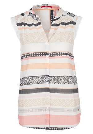 Mouwloze blouse met knopen, met veelkleurige horizontale strepen en geometrische patronen in zwart, beige, perzik en roze op witte stof.