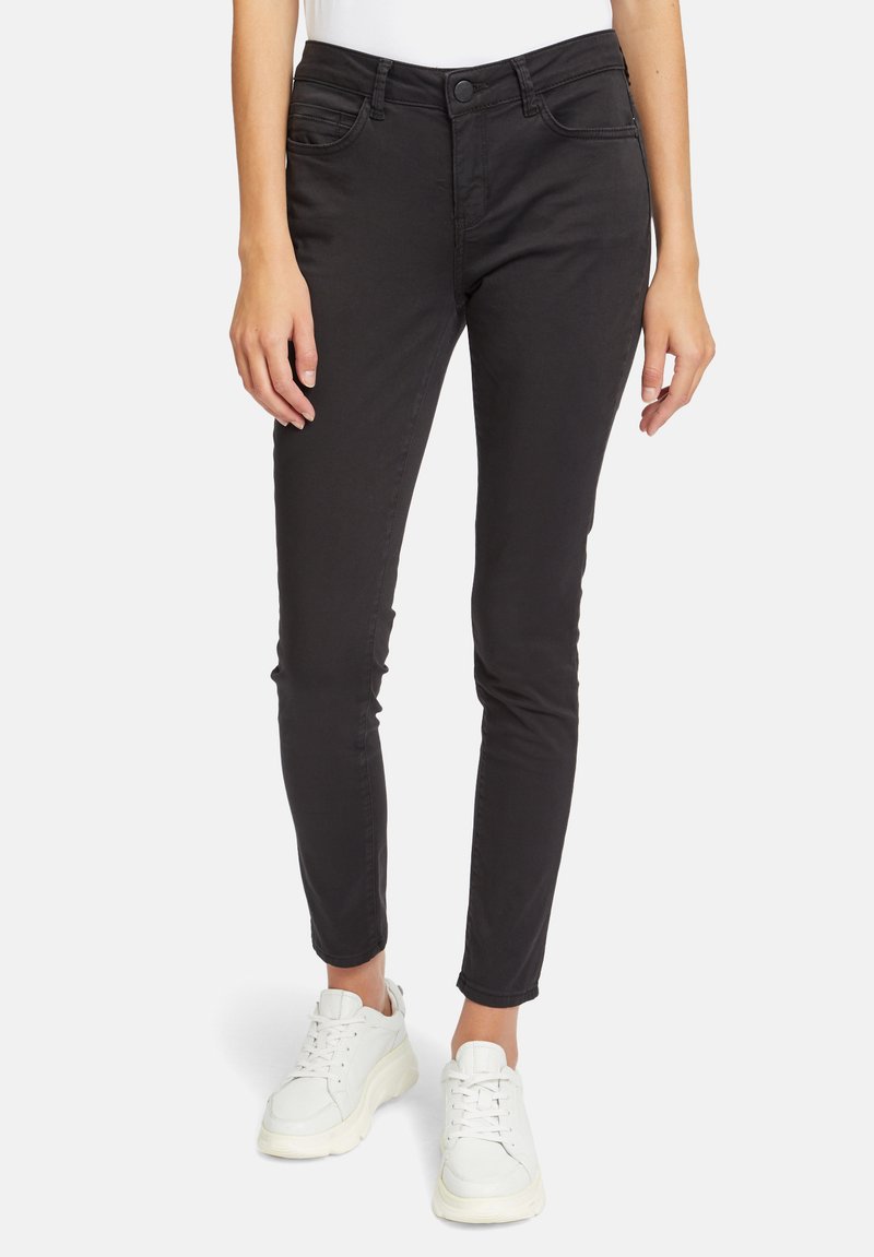 Cartoon Slim fit jeans black denim/black Zalando