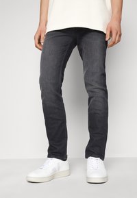 BOSS Slim fit -farkut - black