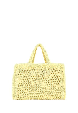 Borsa tote gialla all'uncinetto con manici corti e motivo a trama aperta, mostrata su sfondo bianco.
