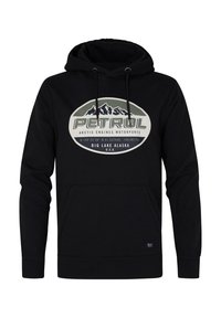 Sudadera negra con un bolsillo canguro en el frente. Presenta un logo circular con montañas y el texto "PETROL" en blanco y verde.