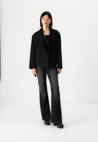 Gina Tricot SHORT JACKET - Casaco leve - black