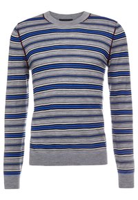 Suéter a rayas en gris, con rayas verticales en azul, negro y burdeos. Cuello redondo, mangas largas y puños y dobladillo acanalados.