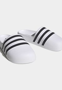 adidas Originals ADIFOM ADILETTE UNISEX - Badesandale - cloud white   core black   cloud white