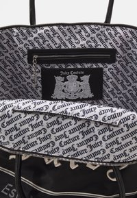 Juicy Couture Torba za vikend - black