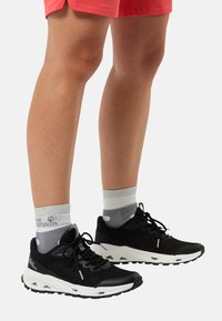 Jack Wolfskin PRELIGHT VENT W - Scarpe da corsa su strada - black