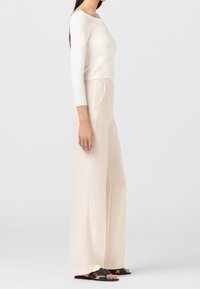 HALLHUBER Strickpullover - off-white