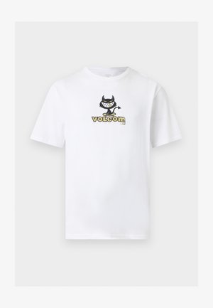 Λευκό κοντομάνικο T-shirt με κεντρικό γραφικό μια μαύρη καρτουνίστικη διάβολο σε σκέιτμπορντ πάνω από το κείμενο "volcom" σε μπεζ και μαύρο.