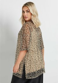 Yours Clothing LEOPARD PRINT - Blus - brown