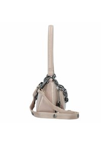 Piccola borsa a mano rosa cipria con una finitura testurizzata, manico superiore, dettagli in catena removibili e una tracolla regolabile.
