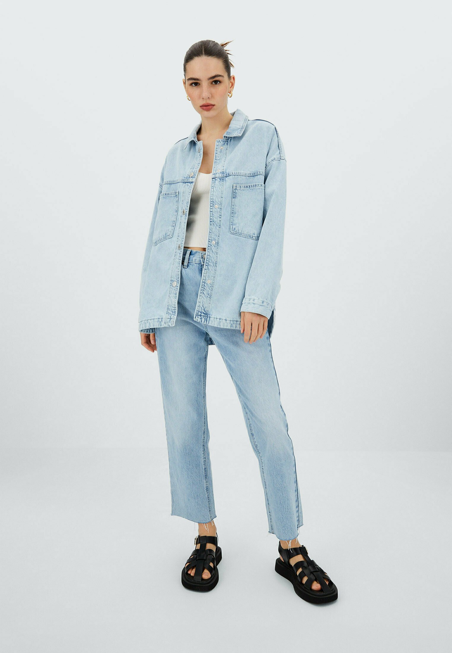 Stradivarius Denim jacket - neon blue 