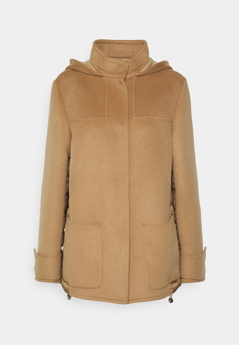 Beige Wollmischungs-Mantel mit Kapuze, ausgestattet mit zwei vorderen Taschen, einem Reißverschluss und elastischen seitlichen Akzenten für eine taillierte Passform.