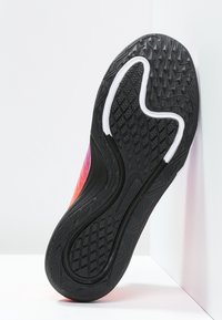 Nike Performance Treenikenkä - berry