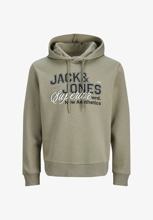 Bluza w kolorze oliwkowej zieleni wykonana z miękkiego materiału, z kapturem, przednim ściągaczem i dużym, czarno-białym nadrukiem logo.