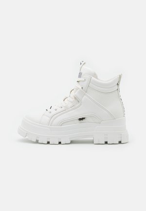 Zapatillas altas - white