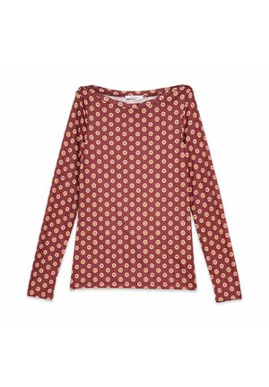 Maglietta a maniche lunghe color mogano realizzata in tessuto morbido, con un motivo geometrico ripetuto di esagoni gialli e rosa su tutta la superficie.