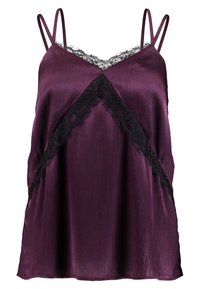 Lila satängcamisole med tunna justerbara axelremmar, med svarta spetsdetaljer och en V-ringad design med en texturerad yta.