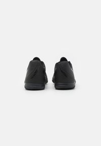 Nike Performance PHANTOM GX 2 CLUB - Scarpe da calcio indoor - black