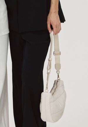 LIFETIME BUDDY - Handbag - crema
