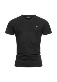 Camiseta de algodón negra con escote en V, mangas cortas y un pequeño logo blanco en el pecho. Textura suave y forma ajustada.