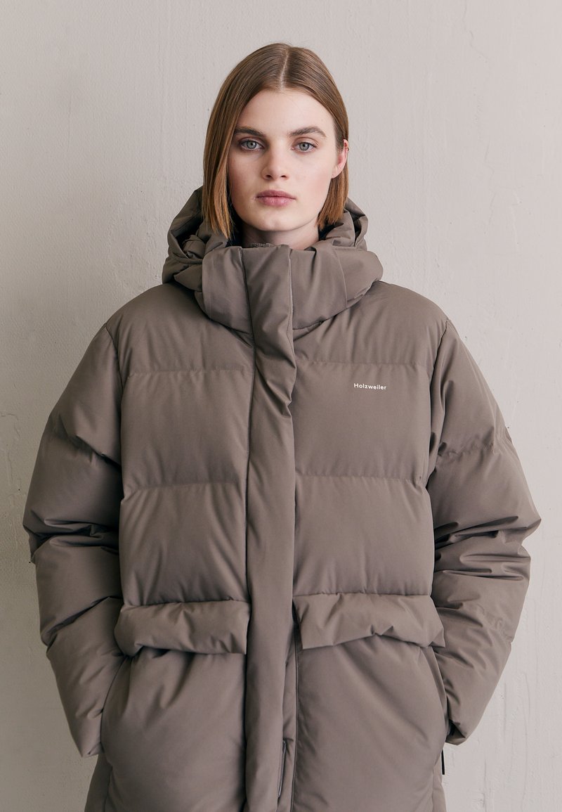 Holzweiler BESSEGGEN JACKET Down jacket taupe Zalando.co.uk