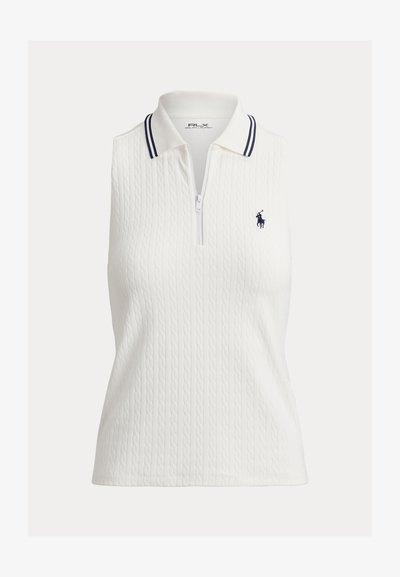 Λευκό αμάνικο polo τοπ με υφασμάτινο μοτίβο πλεκτής με καλώδιο, με φερμουάρ στο λαιμό και γιακά με μπλε ρίγες. Διακοσμητικό κέντημα λογότυπου.