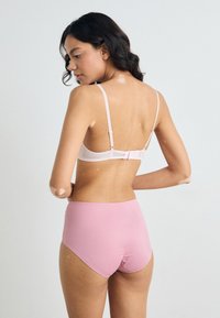 DORINA JAYLANI 2 PACK - Modrček za pod majico - pink/ivory