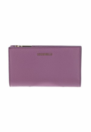 Portefeuille en cuir violet texturé avec fermeture éclair dorée et petit logo COCCINELLE doré centré à l'avant.