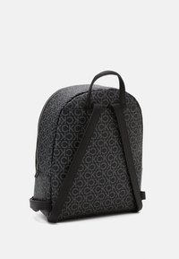 Calvin Klein MUST CAMPUS - Ryggsekk - black mono
