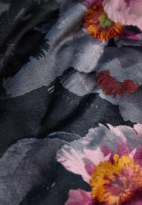 B by Ted Baker REVERSIBLE WATERFALL FLORAL - Cardigan - navy pink