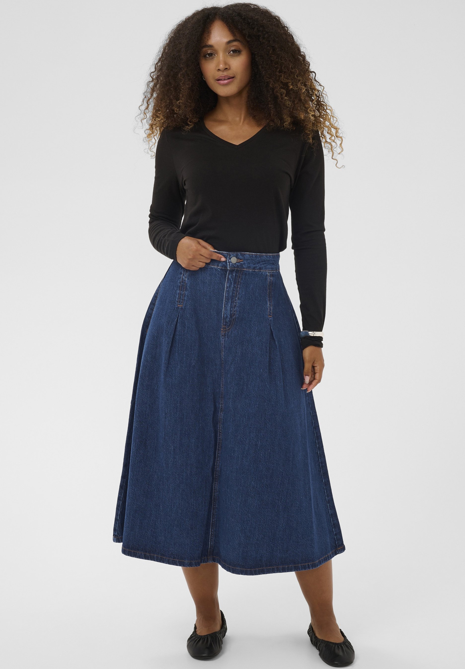 Love Copenhagen LCRISKA - Denim skirt - mid blue wash denim/light
