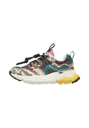 Sneaker multicolore con una combinazione di materiali beige, marrone e verde, dotato di una soletta testurizzata, sistema di lacci elastici e motivo leopardato.