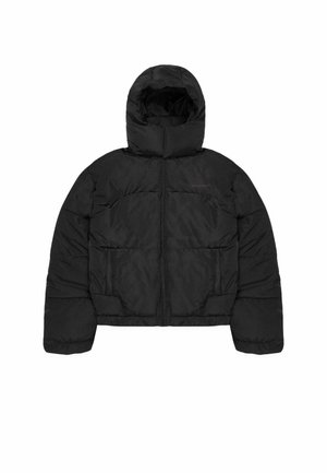 Czarna kurtka puchowa z kapturem, z przodu zapinana na zamek błyskawiczny, z dwoma kieszeniami z przodu i pudełkową sylwetką. Wykonana z gładkiego, teksturowanego materiału.