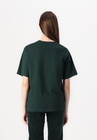 Selected Femme SLFLISA HANKIE O NECK TEE - T-shirts - scarab