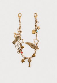 Bracciale in bronzo con ciondoli vari: cuore, stella, ala, fiore e chiave. Include perline decorative e chiusure a clip.
