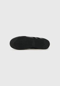 GANT BEYLANA - Sportbačiai - black