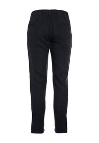 Pantaloni in lino leggeri e neri con una vestibilità rilassata, dotati di vita elasticizzata, due tasche posteriori e gambe affusolate. Senza motivi o dettagli visibili.