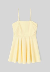 Robe d'été jaune avec des fines bretelles réglables, un corsage ajusté et une jupe évasée et ample. Fabriquée en tissu lisse et léger.