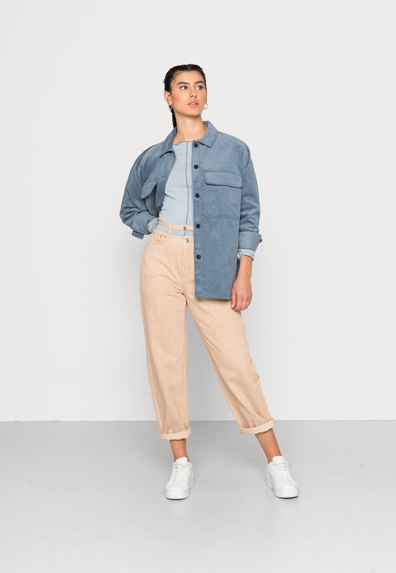 Damen T-Shirts | NA-KD CONTRAST SEAM LONG SLEEVE Langarmshirt dusty blue/blau - NQ09085 Damen T-Shirts | NA-KD CONTRAST SEAM LONG SLEEVE Langarmshirt dusty blue/blau - NQ09085